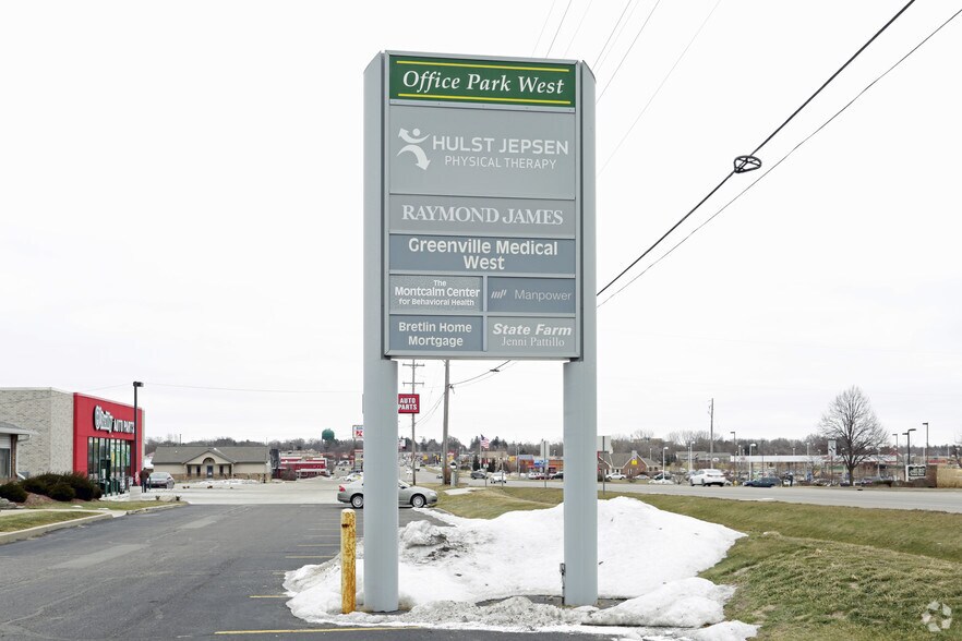 More Photos Of 1810 W Washington St, Greenville Office For Lease