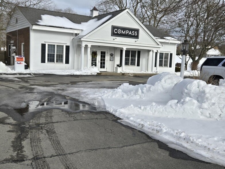 More Photos Of 856 Main St, Chatham Office For Sale