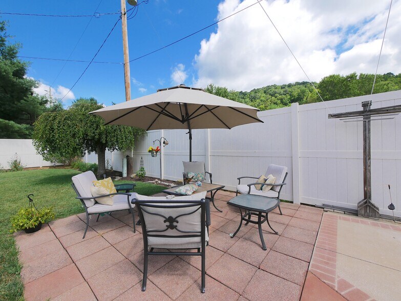 More Photos Of 56721 Ferry Landing Rd, Shadyside Shelter For Sale