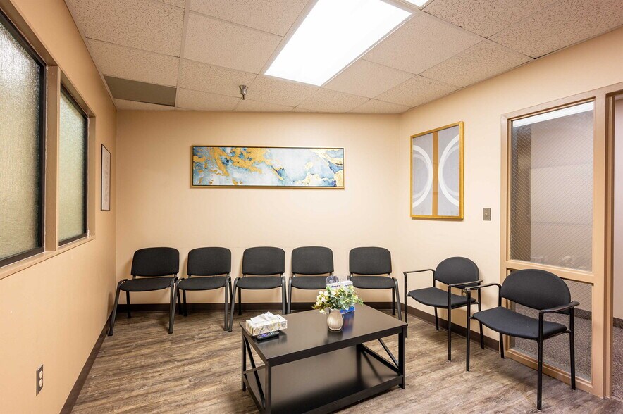 More Photos Of 6719 Gall Blvd, Zephyrhills Medical For Sale