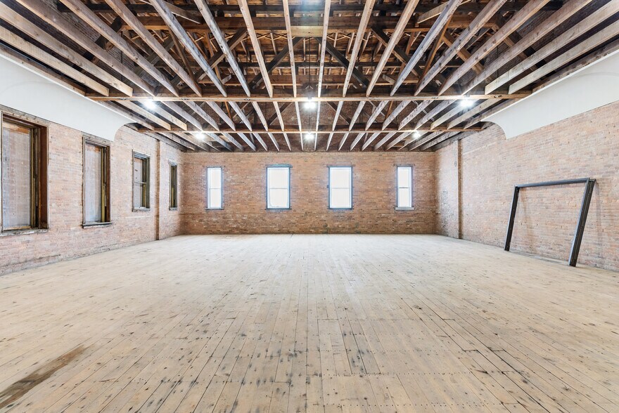 More Photos Of 4654 Water St, Columbiaville Storefront Retail Residential For Sale