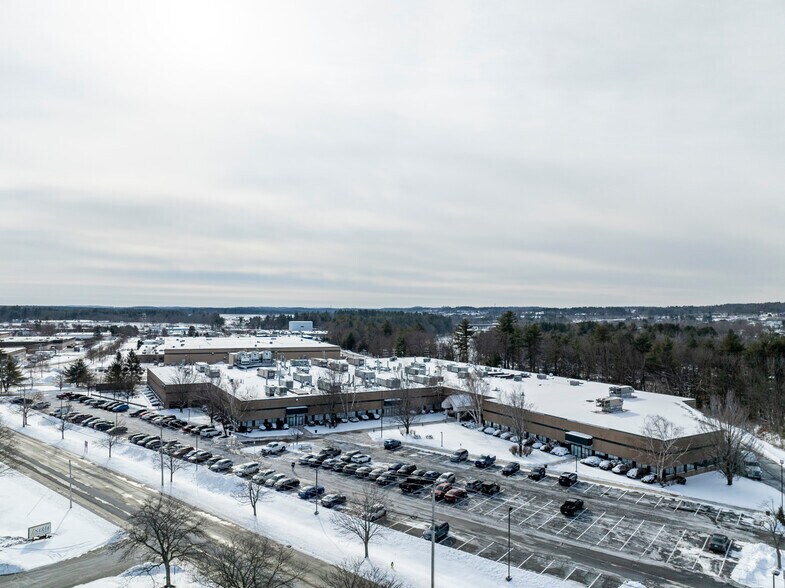 More Photos Of 5 Wentworth Dr, Hudson Research And Development For Lease