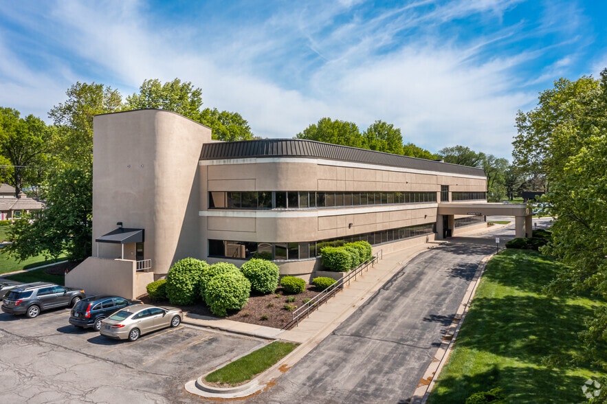 More Photos Of 8787 Ballentine St, Overland Park Medical For Lease