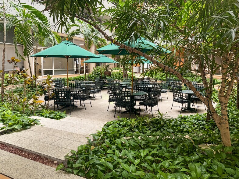 More Photos Of 40 NE Loop 410, San Antonio Coworking Space