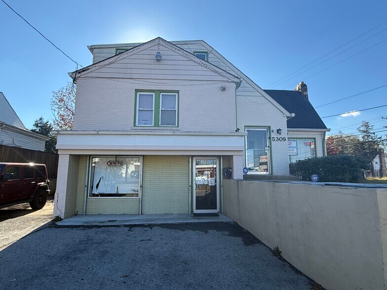 More Photos Of 5309 Kenilworth Ave, Riverdale Office For Sale