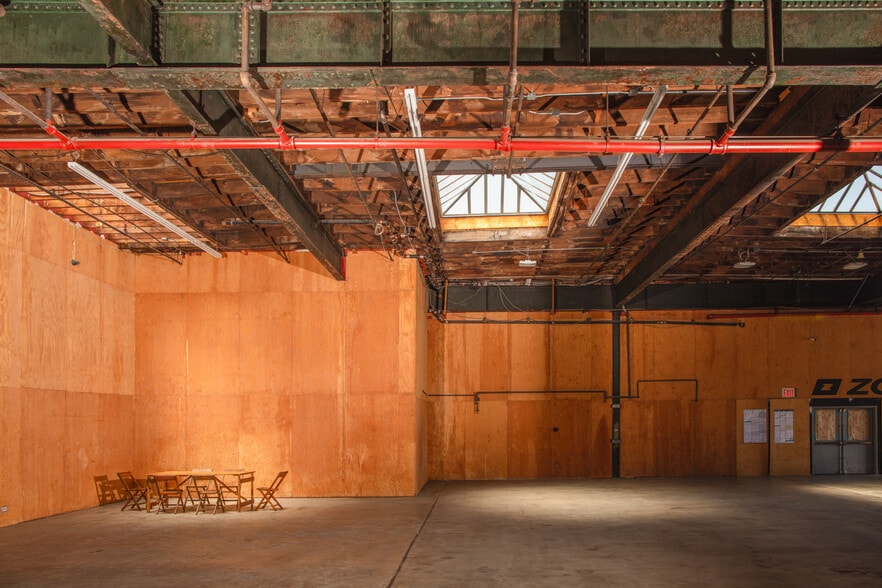 More Photos Of 176 Flushing Ave, Brooklyn Warehouse For Lease