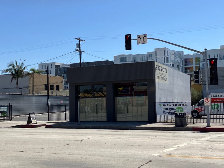 Primary Photo Of 13452 Washington Blvd, Marina Del Rey Storefront Retail Residential For Lease