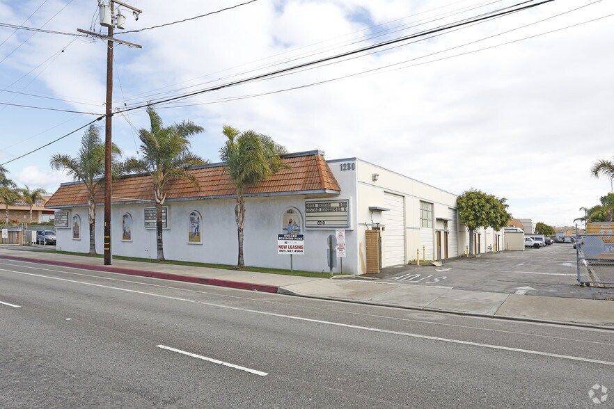 More Photos Of 1222-1230 Saviers Rd, Oxnard Industrial For Sale