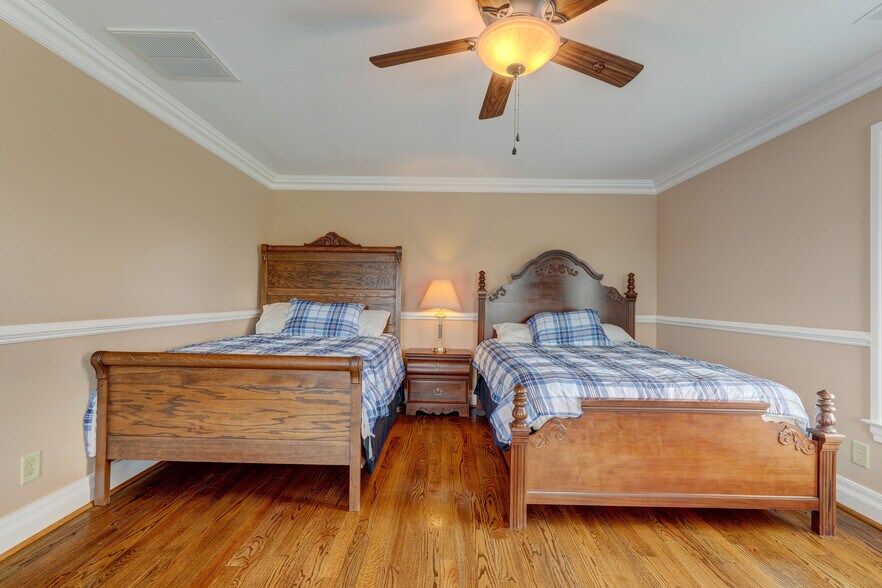 More Photos Of 178 Slaydon Rd, Eden Specialty For Sale