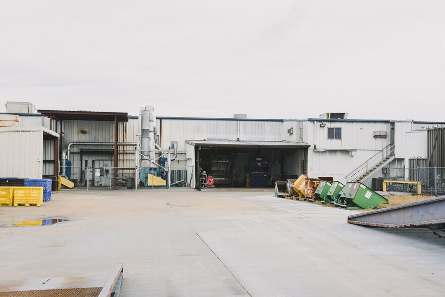 More Photos Of 2760 Gunter Park Dr, Montgomery Manufacturing For Sale