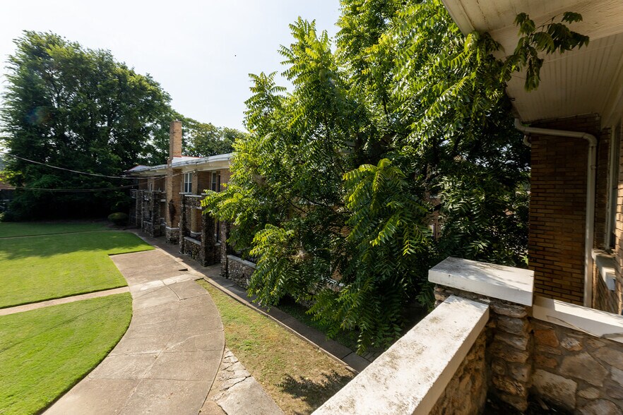 More Photos Of , Memphis Multifamily For Sale