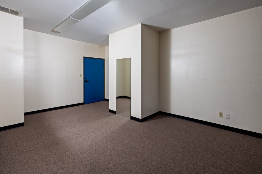 More Photos Of 11714-11720 W Pico Blvd, Los Angeles Storefront Retail Office For Sale