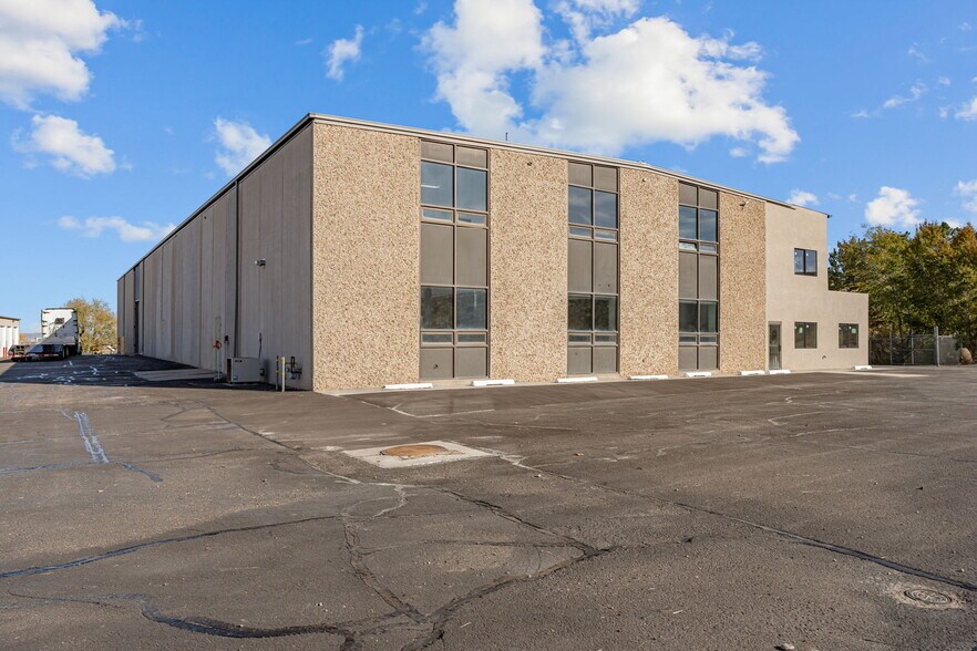 More Photos Of 1342 W Industrial Rd, Cedar City Warehouse For Lease