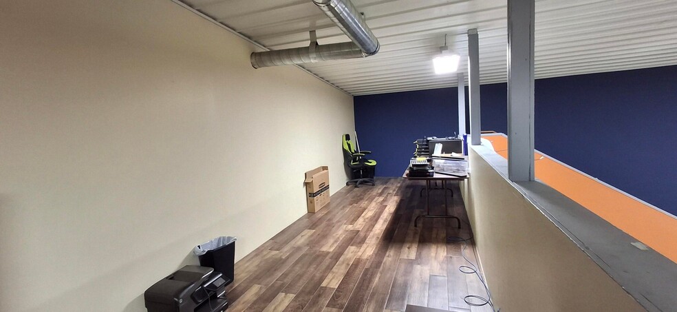 More Photos Of N2047 Sawmill Rd, Watertown Self Storage For Sale