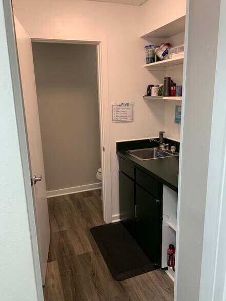 More Photos Of 331 N Maitland Ave, Maitland Medical For Sale