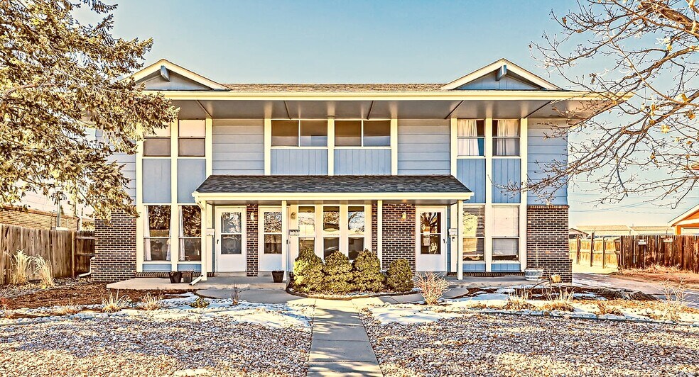 Primary Photo Of 9 Lansing St, Aurora Apartments For Sale