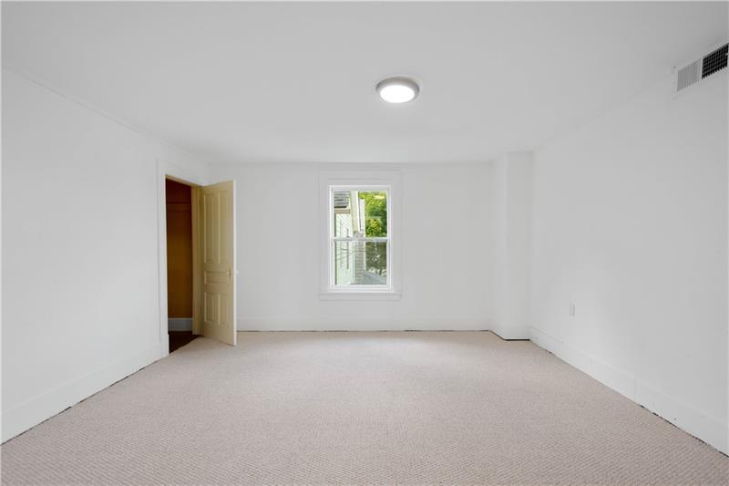 More Photos Of 626 5th Ave, Coraopolis Office Residential For Sale