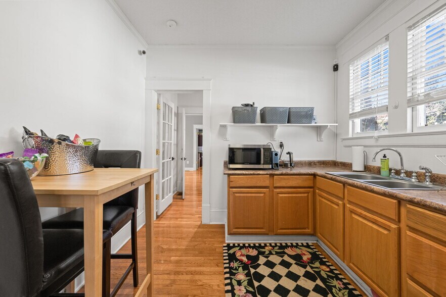 More Photos Of 708 St Marys St, Raleigh Office For Sale