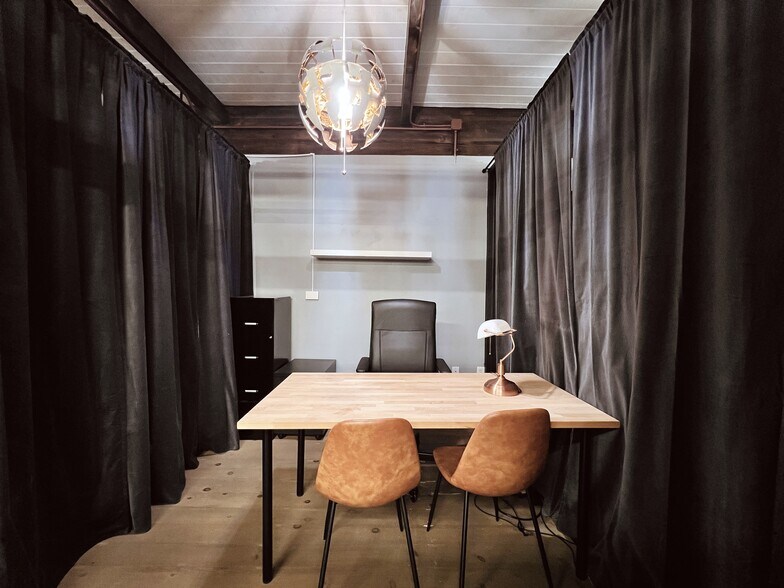 More Photos Of 931 10th St, Modesto Coworking Space