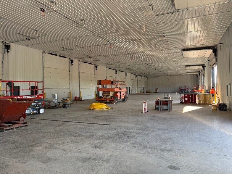 More Photos Of 1134 NY State Route 5, Elbridge Light Distribution For Lease