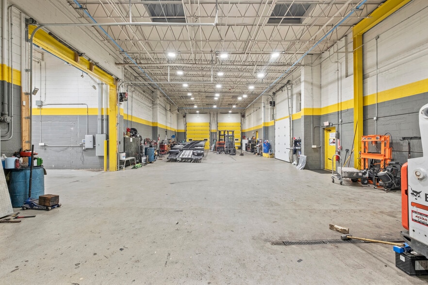 More Photos Of 1529 N 31st Ave, Melrose Park Truck Terminal For Lease