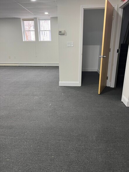 More Photos Of 71 Pleasant St, Leominster Medical For Lease