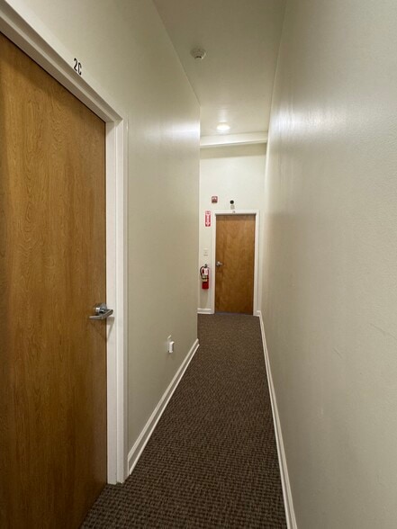 More Photos Of 719 E 10th St, Wilmington Office For Sale