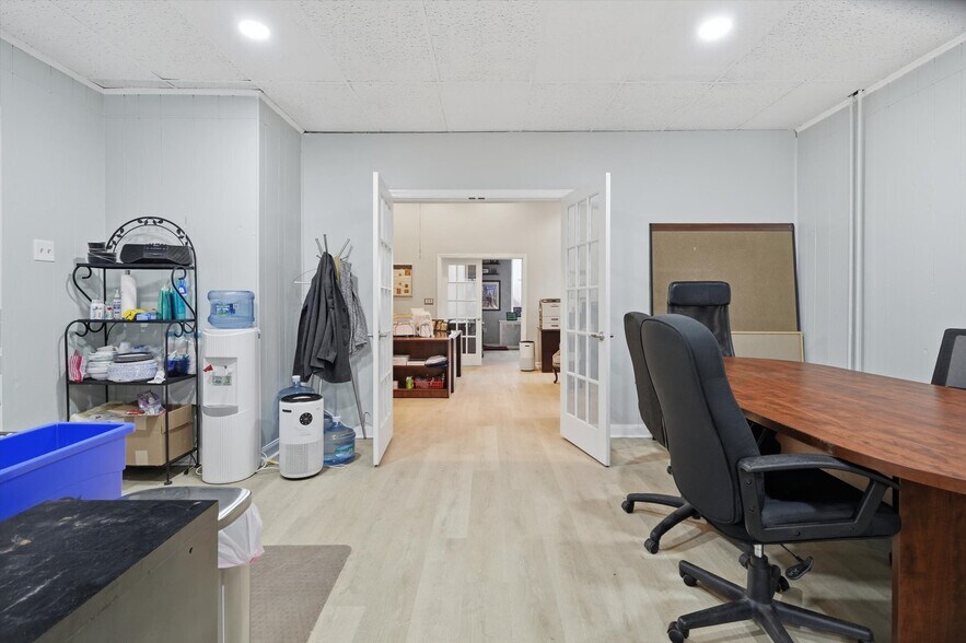 More Photos Of 2600-2602 Brownsville Rd, Pittsburgh Storefront Retail Residential For Sale