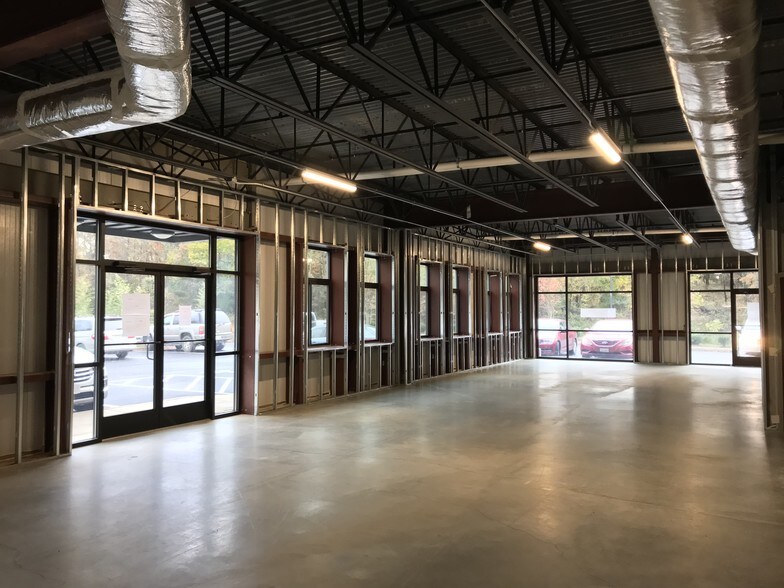 More Photos Of 3450 Berkmar Dr, Charlottesville Office For Lease