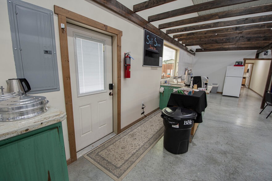 More Photos Of 56 Plato Dr, Bonners Ferry Self Storage For Sale