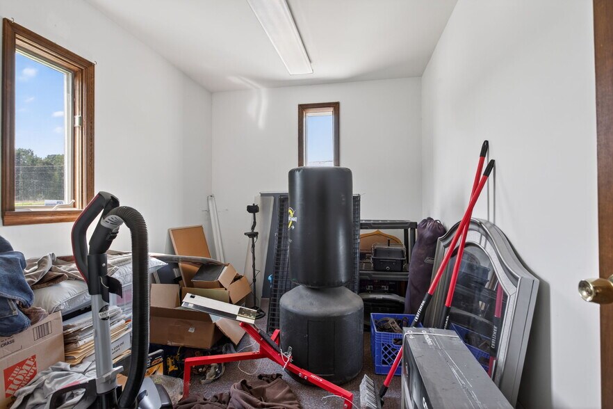 More Photos Of 102 Industrial Blvd, Toano Office For Sale