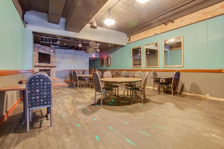 More Photos Of 227-229 S Washington Sq, Lansing Storefront Retail Office For Sale