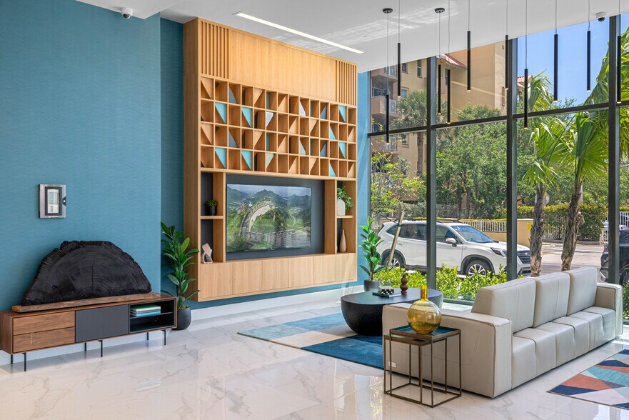 More Photos Of 1809 Jackson St, Hollywood Apartments For Lease