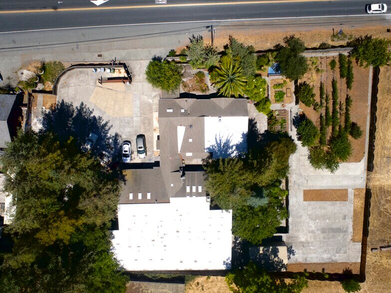 More Photos Of 75 Fremont Dr, Sonoma Storefront Retail Residential For Sale