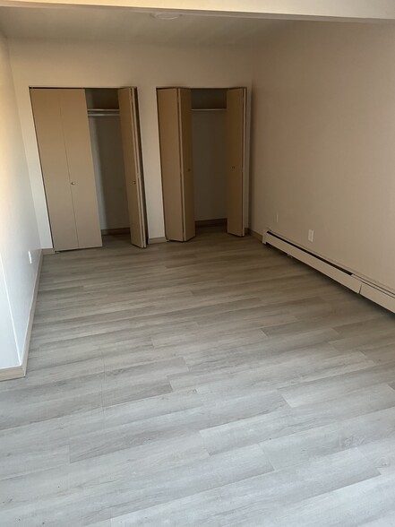 More Photos Of 11715 124th St NW, Edmonton Apartments For Sale