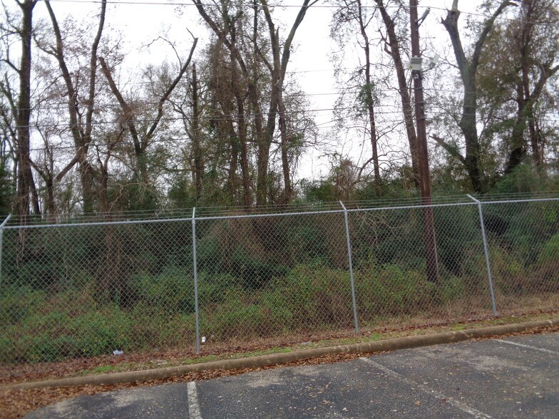More Photos Of 0 N Fwy & Briar Grove Dr, Houston Land For Sale