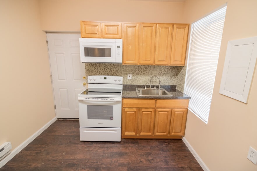 More Photos Of 6002 Master St, Philadelphia Storefront For Sale