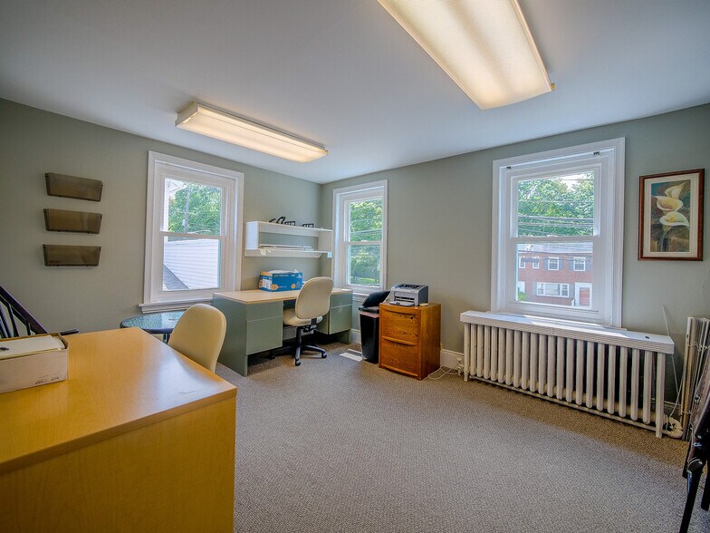 More Photos Of 851 N Providence Rd, Media Office Residential For Sale