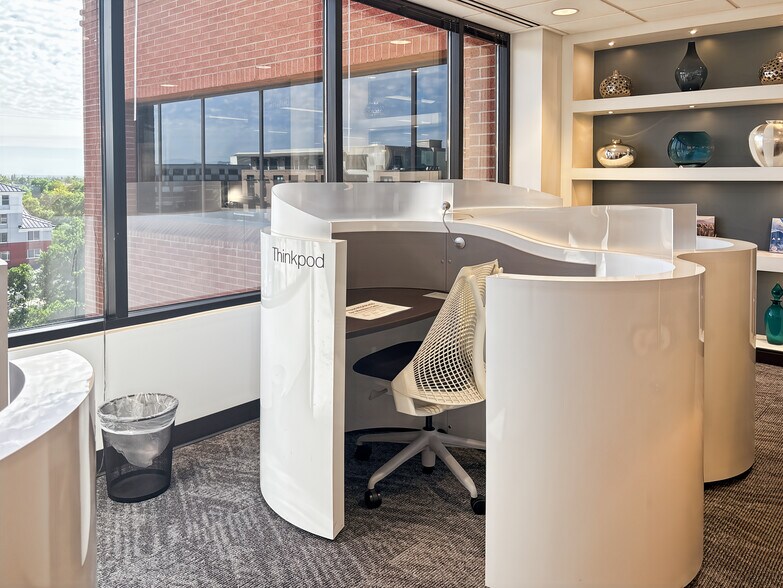 More Photos Of 7272 E Indian School Rd, Scottsdale Coworking Space