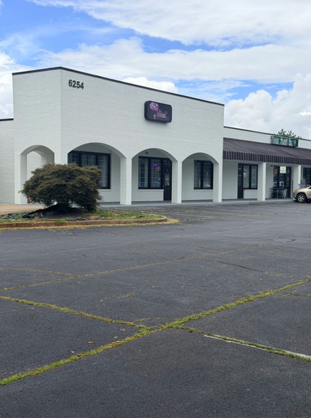 More Photos Of 6254 Memorial Dr, Stone Mountain Storefront Retail Office For Lease