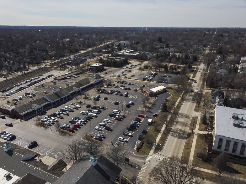 More Photos Of 211 W Chicago Ave, Hinsdale Office For Sale