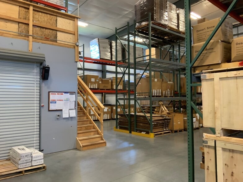 More Photos Of 2139 Magnum Cir, Lincoln Warehouse For Lease