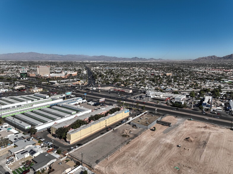 More Photos Of 4260 Boulder Hwy, Las Vegas Freestanding For Sale