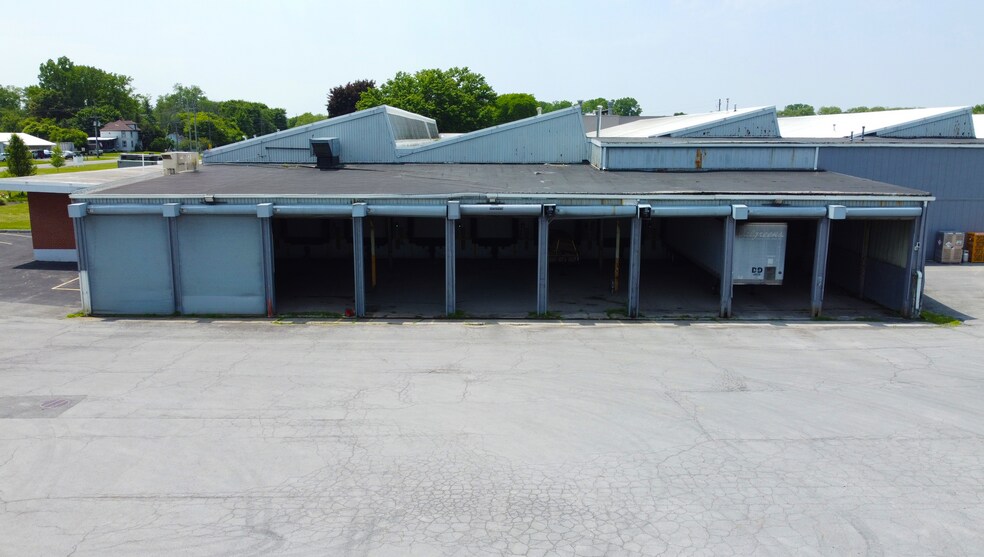 More Photos Of 294 Gambee Rd, Geneva Unknown For Lease