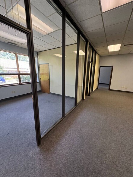 More Photos Of 70 W Streetsboro Rd, Hudson Self Storage For Lease