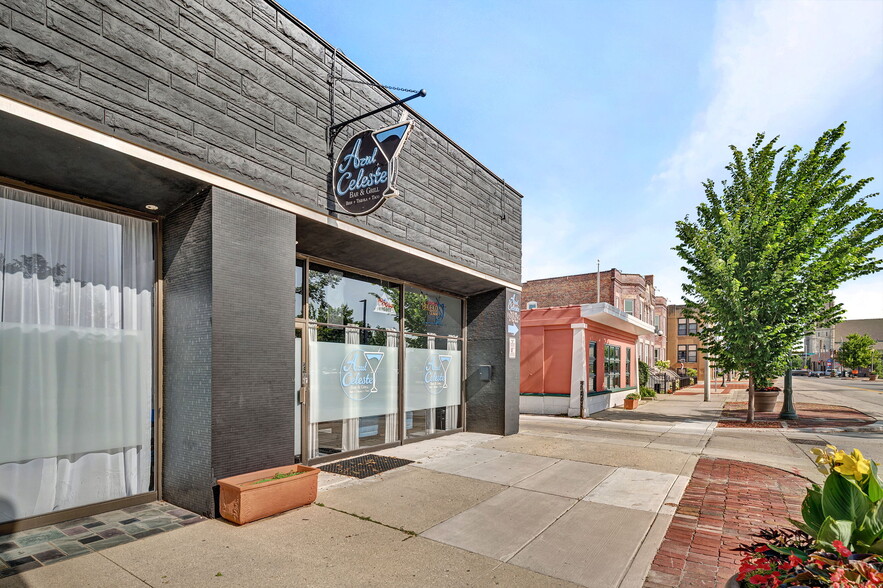 More Photos Of 307 N Chicago St, Joliet Storefront For Lease