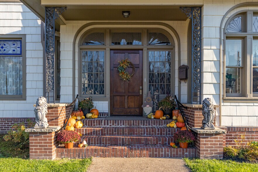 More Photos Of 306 Main Ave, Weston Office For Sale