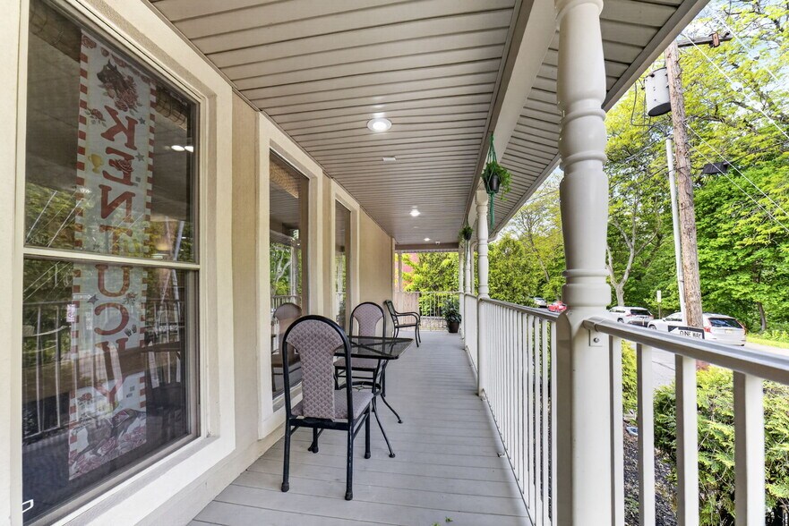 More Photos Of 204 W Madison St, Easton Storefront Retail Residential For Sale