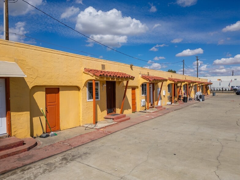 More Photos Of 1407 W 16th St, Merced Hotel For Sale