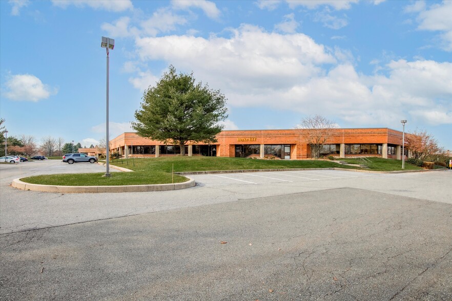 Primary Photo Of 1125 Berkshire Blvd, Wyomissing Office For Lease